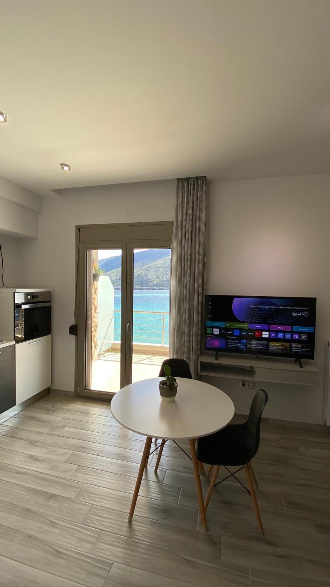 Ocean Views Apartment Платария Екстериор снимка